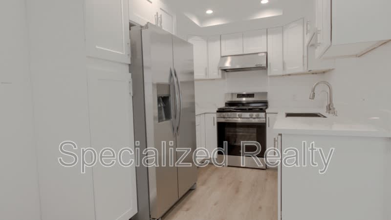 9603 Van Nuys Boulevard – photo 4