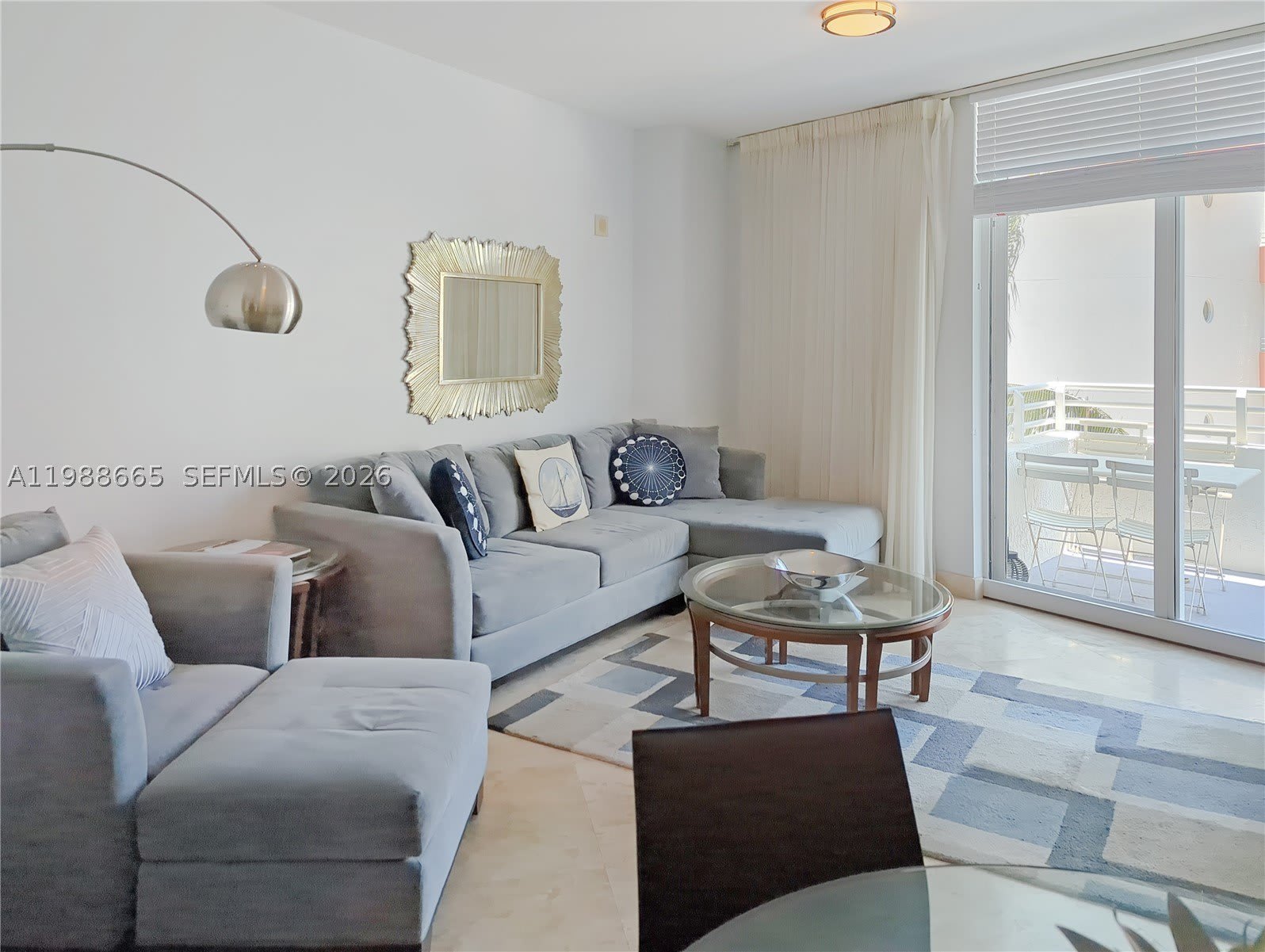 225 Collins Ave – photo 1