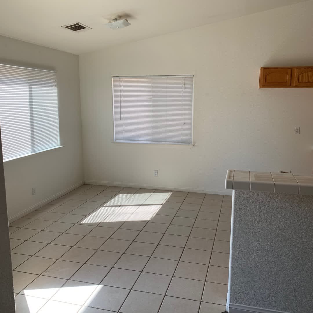 3 Bedroom Apple Valley Home – photo 3