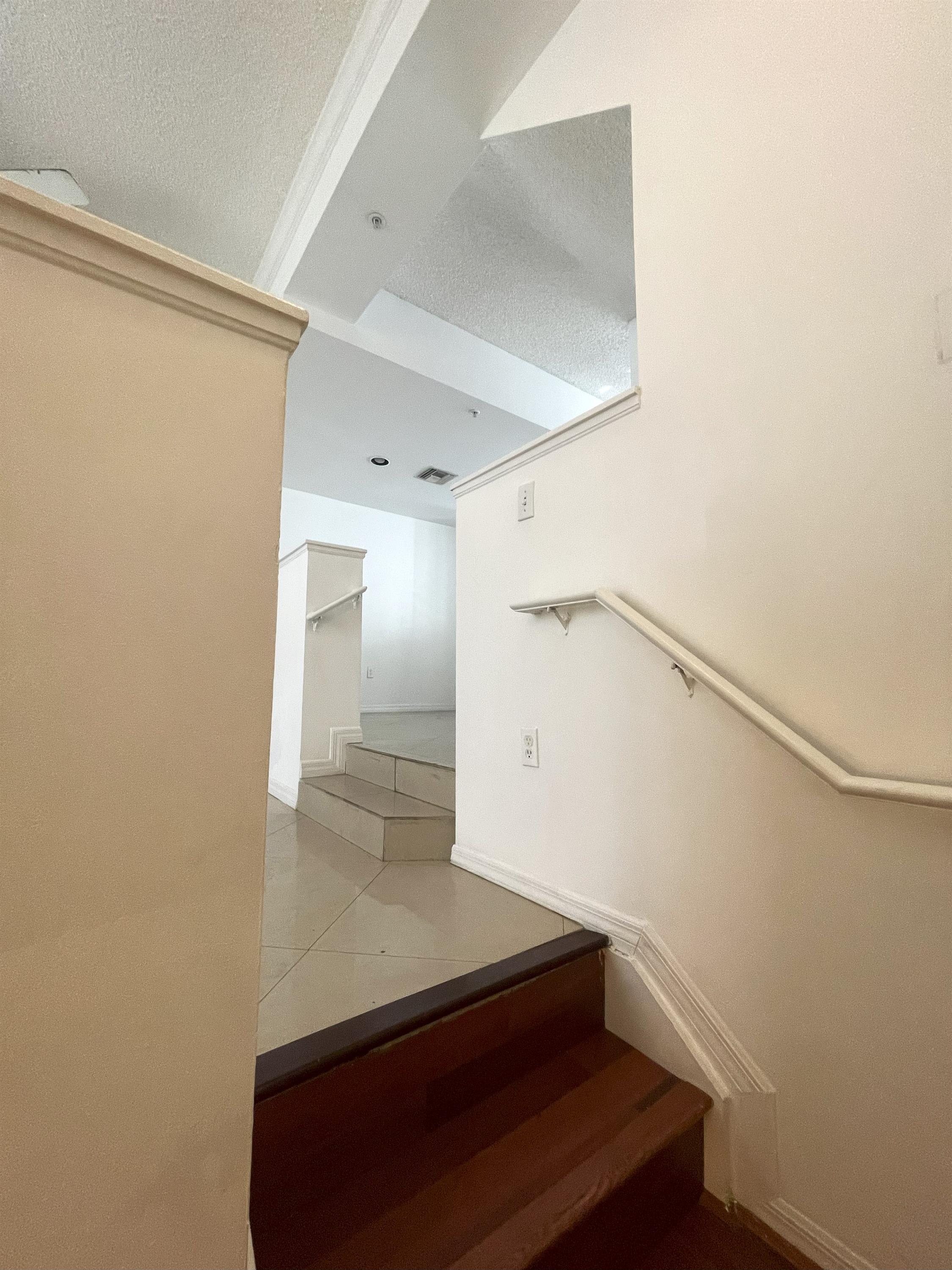 2831 Northeast 185Th Street 1Unit 603 – photo 5