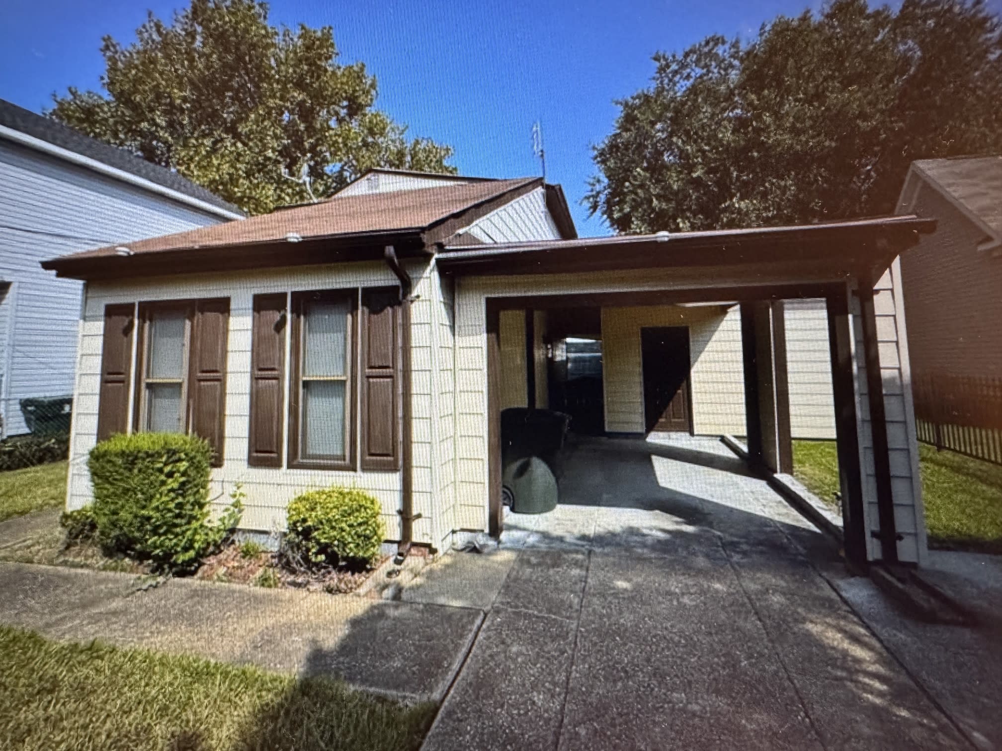 655 26Th St – photo 1