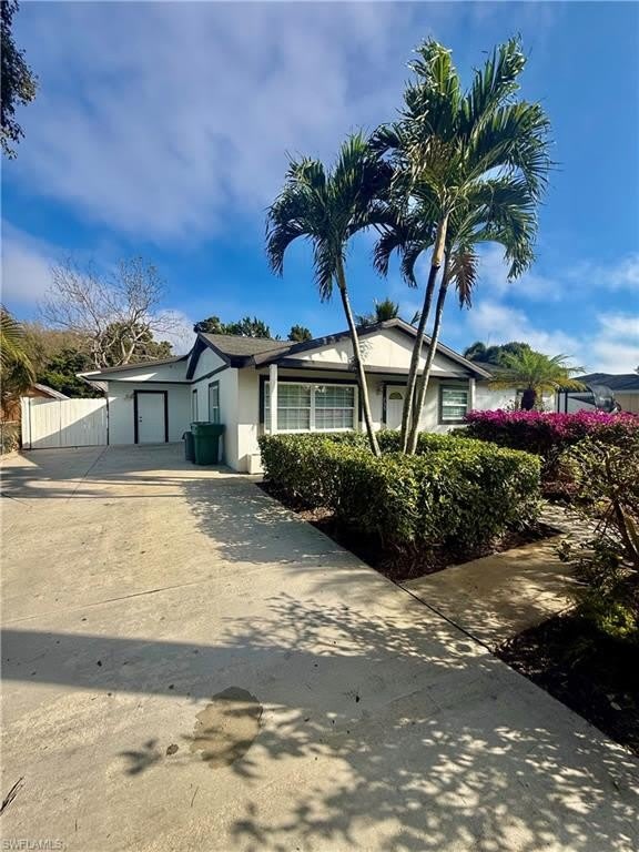 733 Pine Cone Ln – photo 3