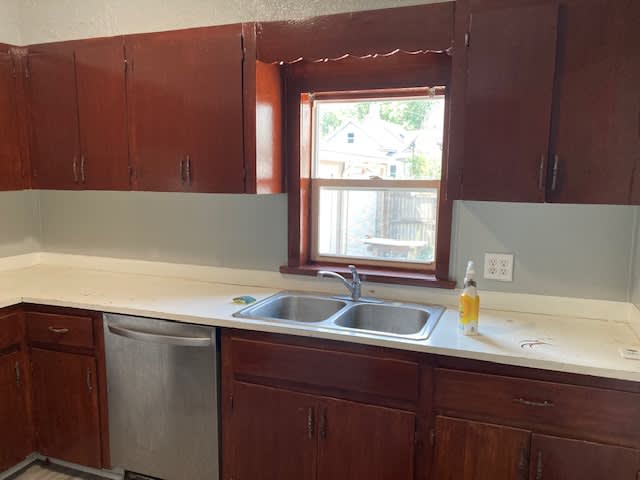304 West 8th Street – photo 5