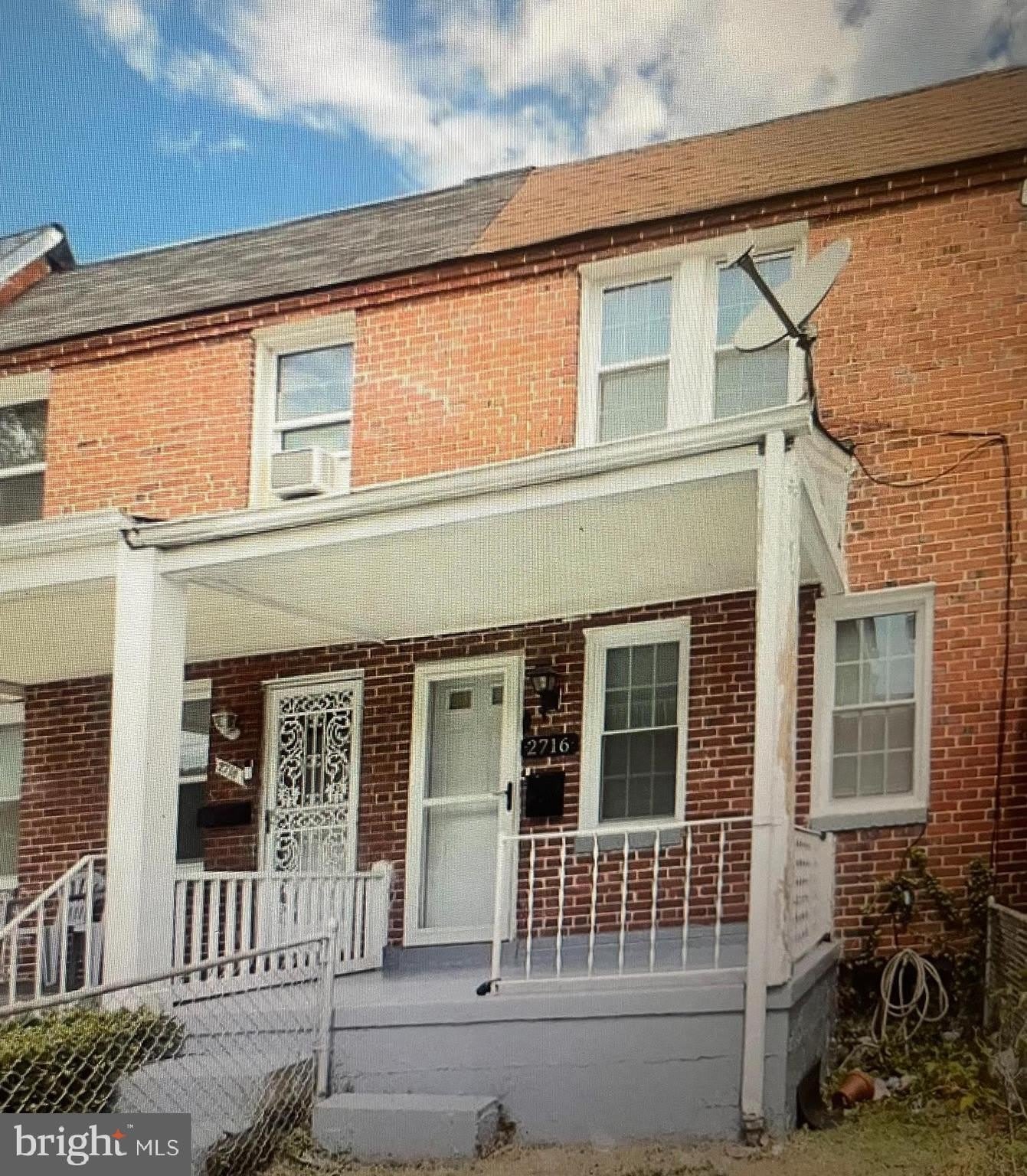 2716 W LANVALE Street – photo 3