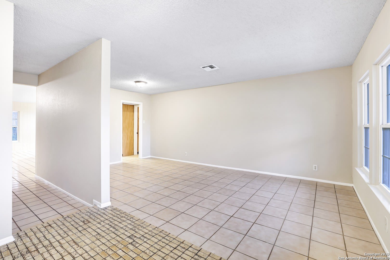 8138 Raritan St – photo 2