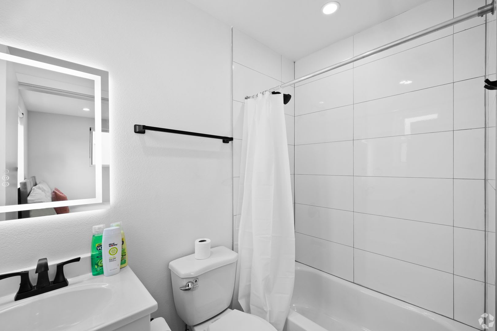 Mh 1171 W 37Th Pl – photo 4