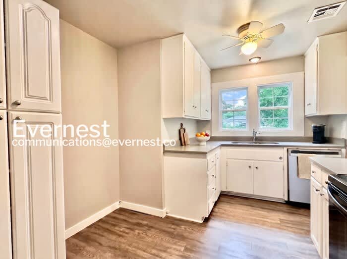 802 North Birch Street – photo 4