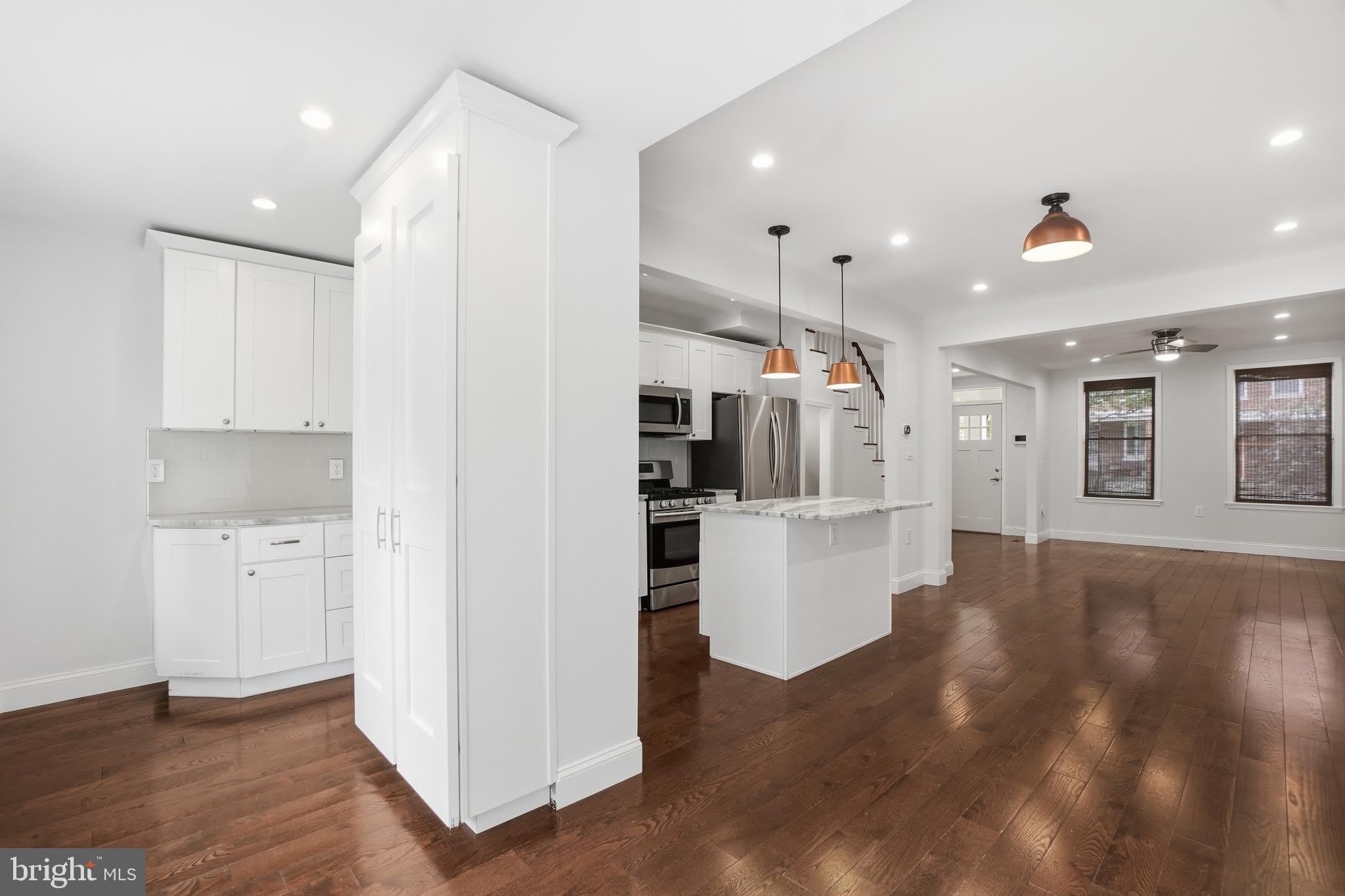 1118 Chicago Street Se – photo 4