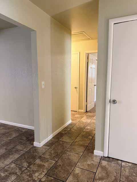 7827 Marilyn Lane – photo 2