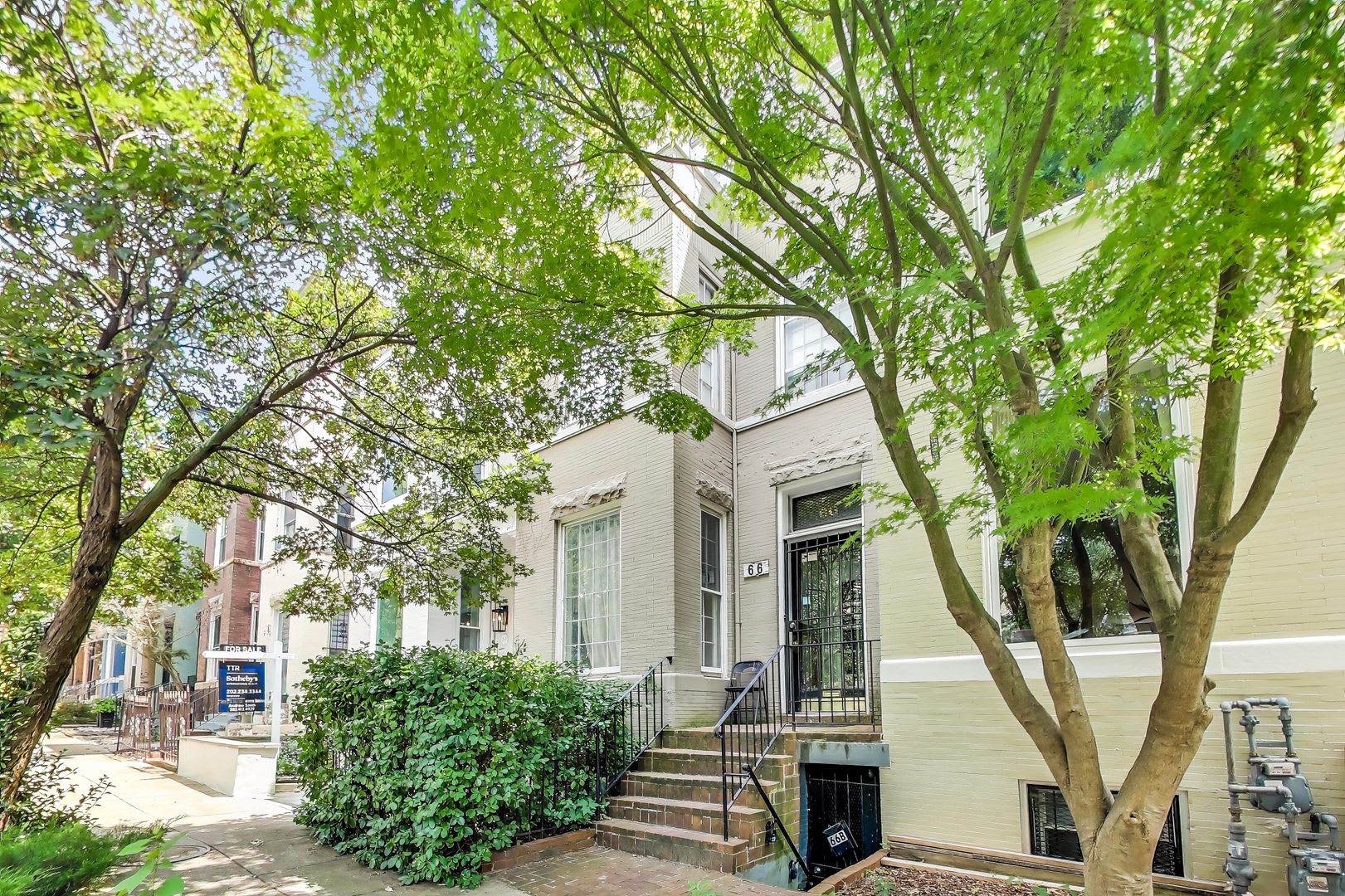 V Street NW – photo 1