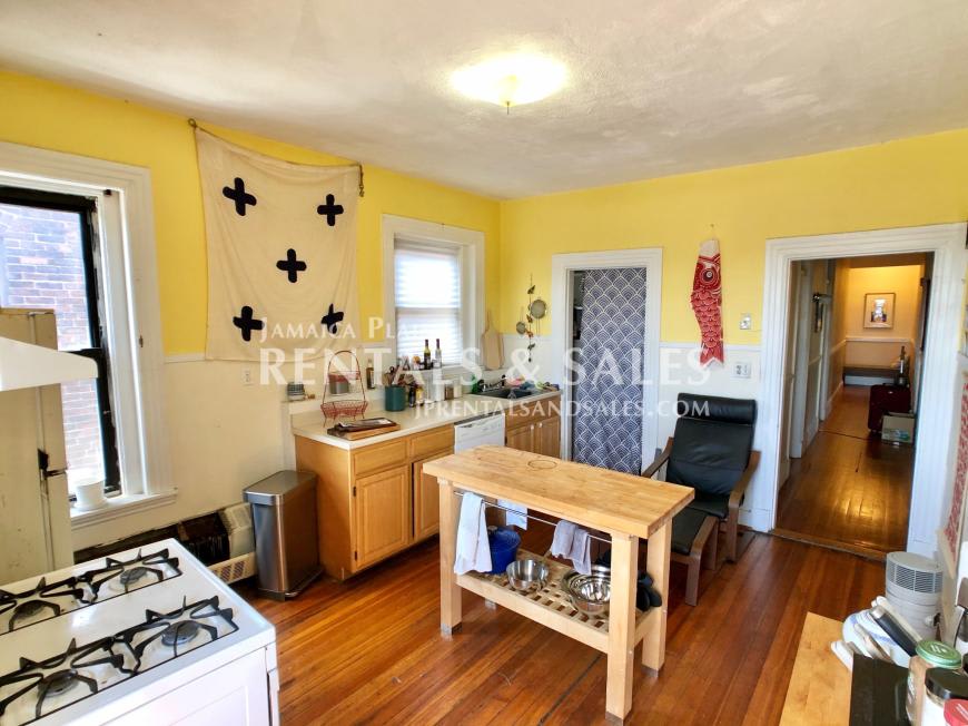 5 Glen Rd. – photo 2