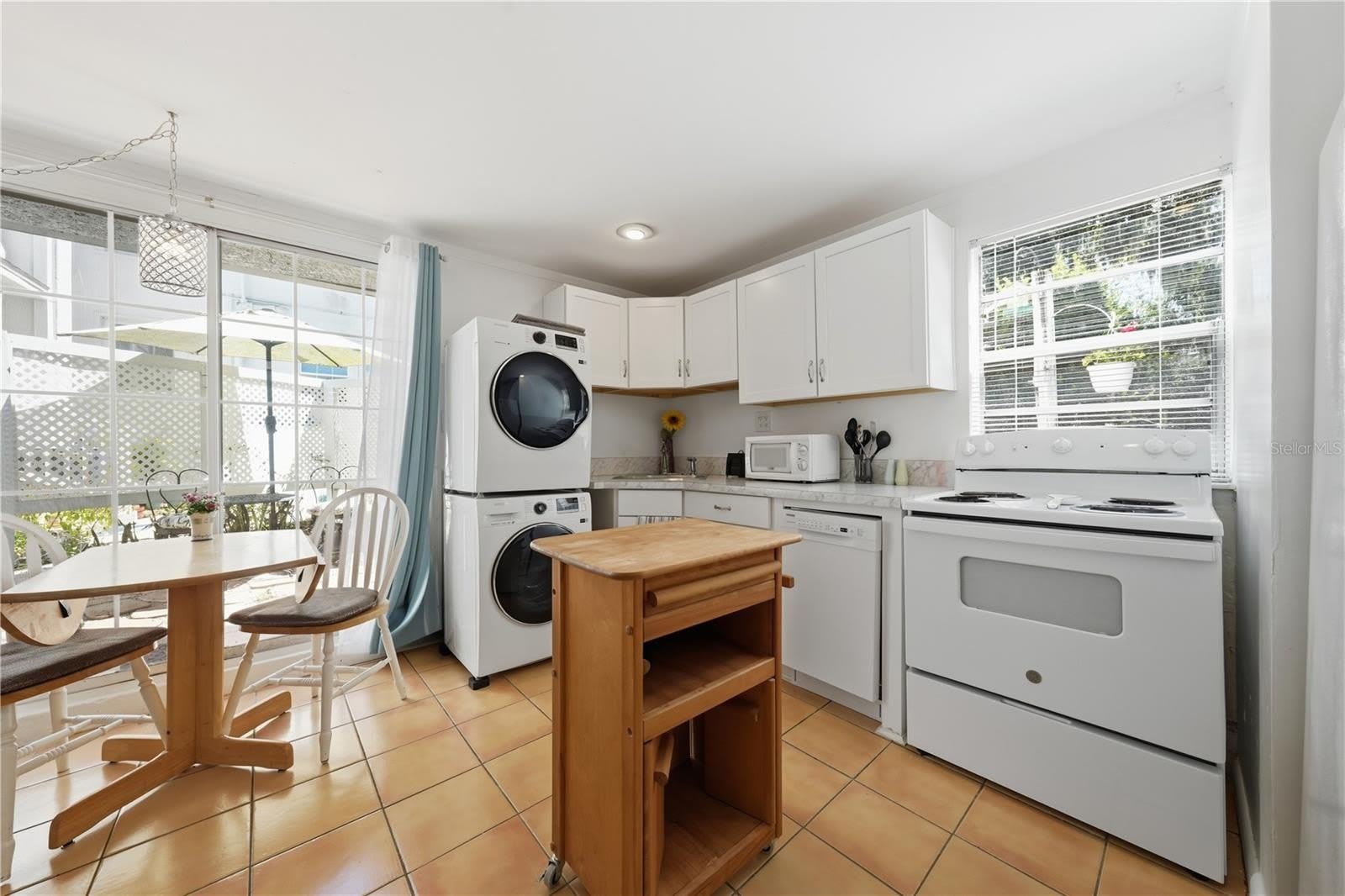 206 E 9TH Avenue – photo 3