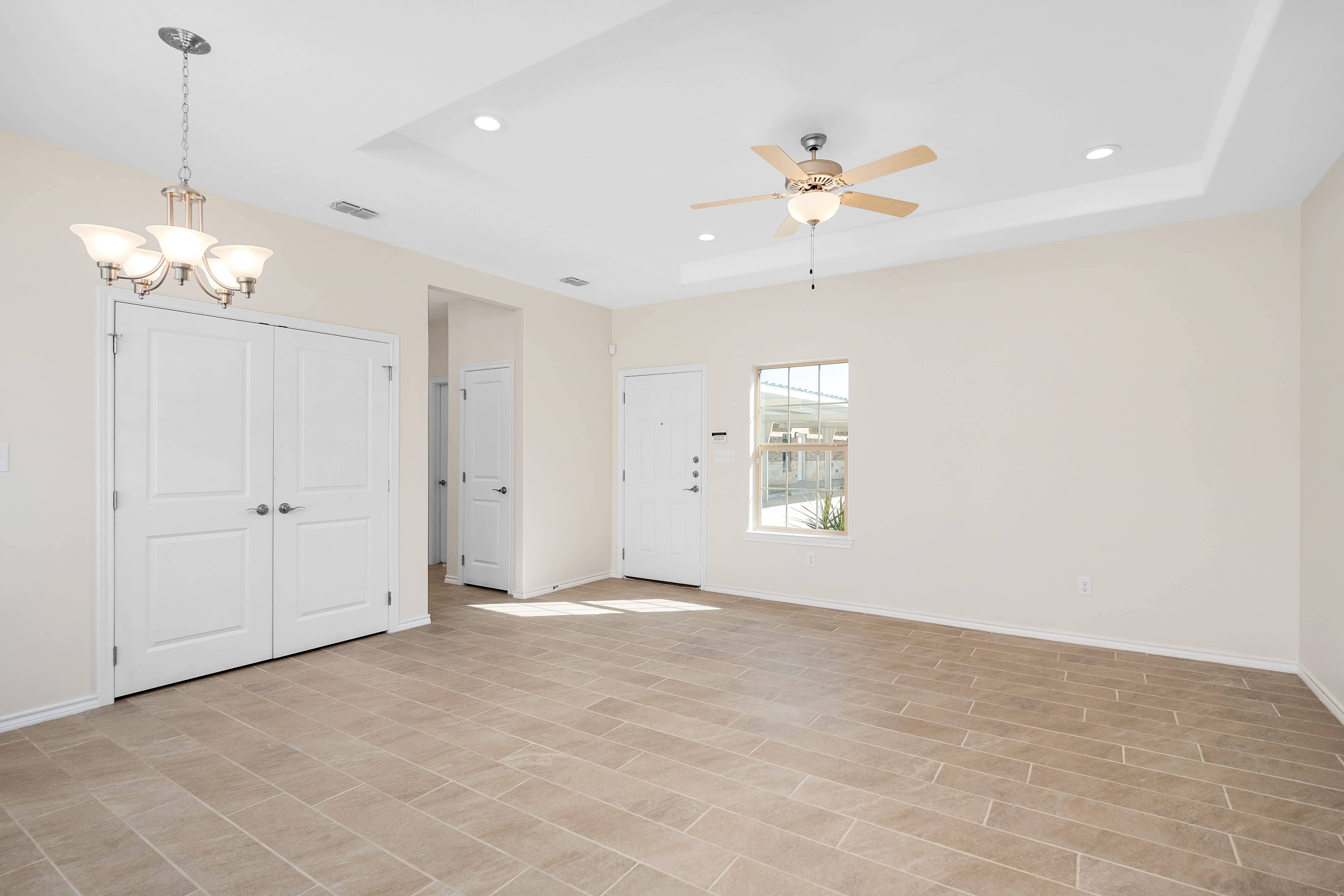 5913 Nightingale Ave – photo 4