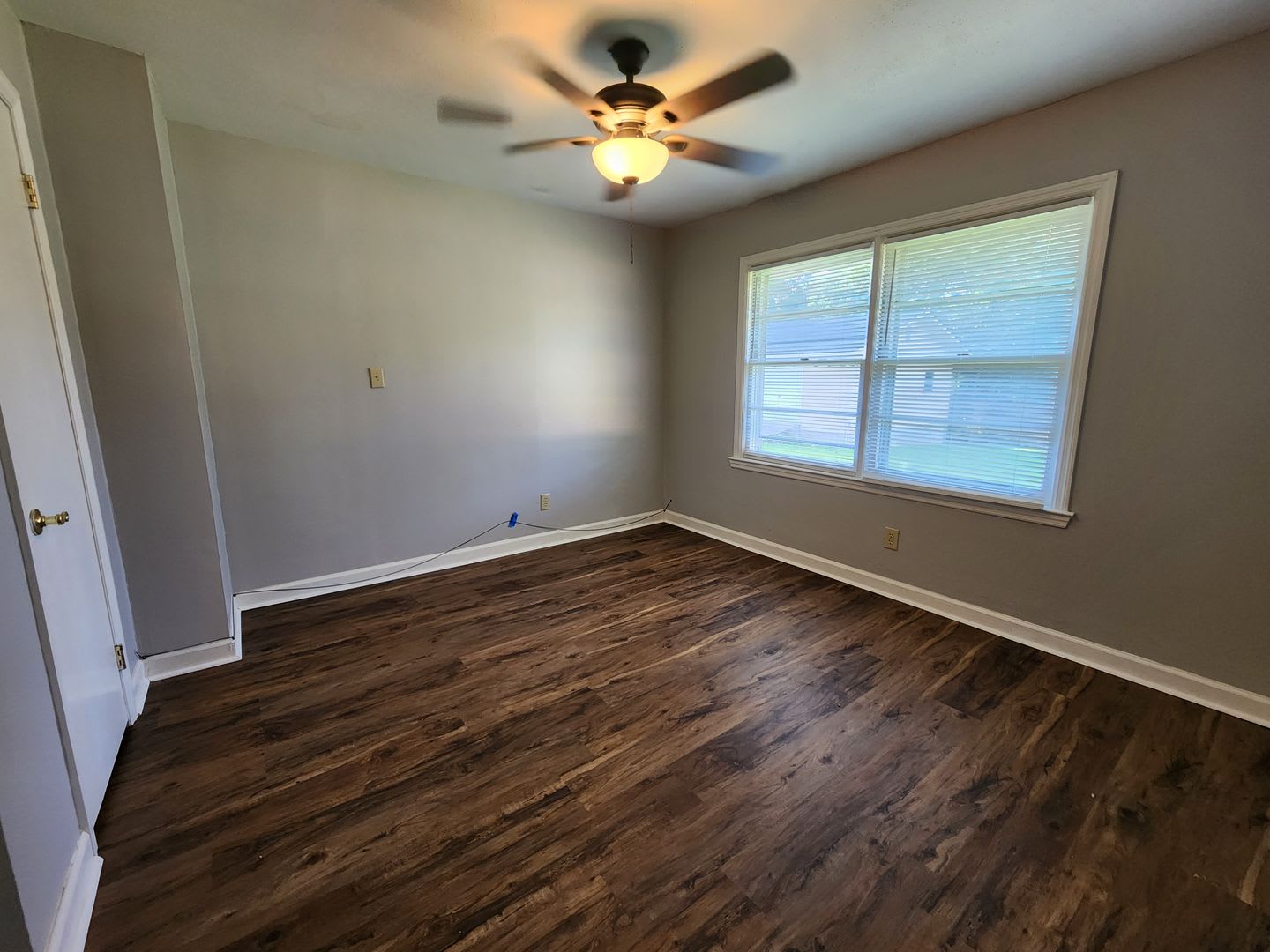 Spacious 4BR/2BA Brick Home with Fireplace, Large Island! NEW LVP Floors throughout! – photo 5