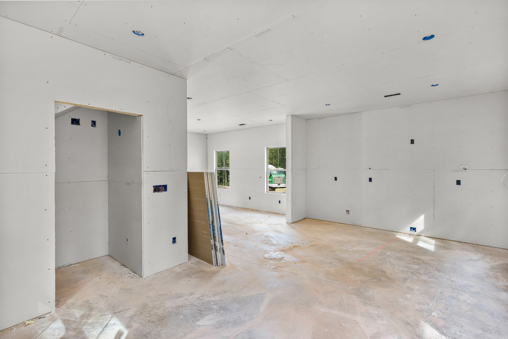 Brand-New 3BR/2.5BA at Cottages on Wire – photo 4