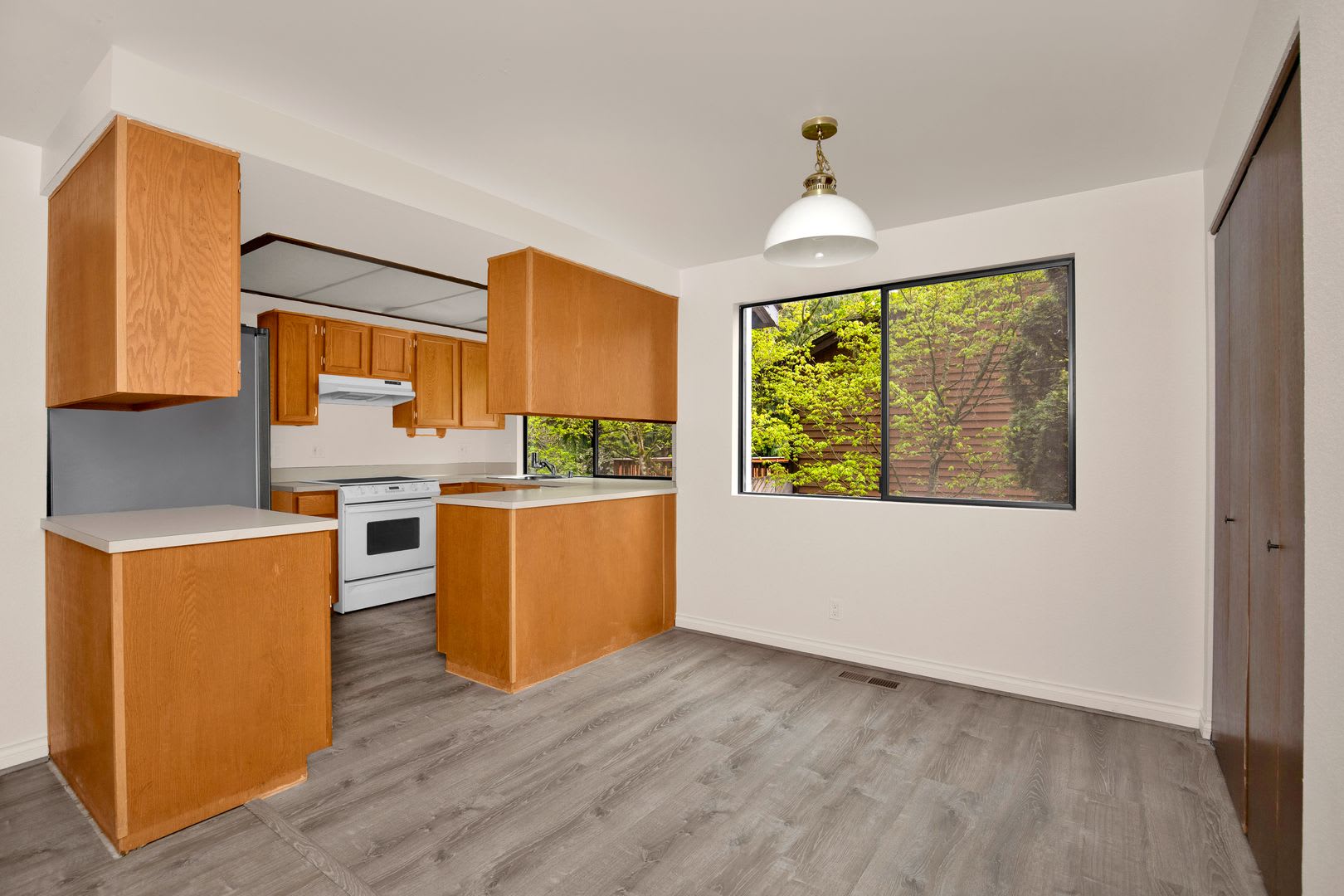 3 Bedroom Rambler in Education Hill – photo 4