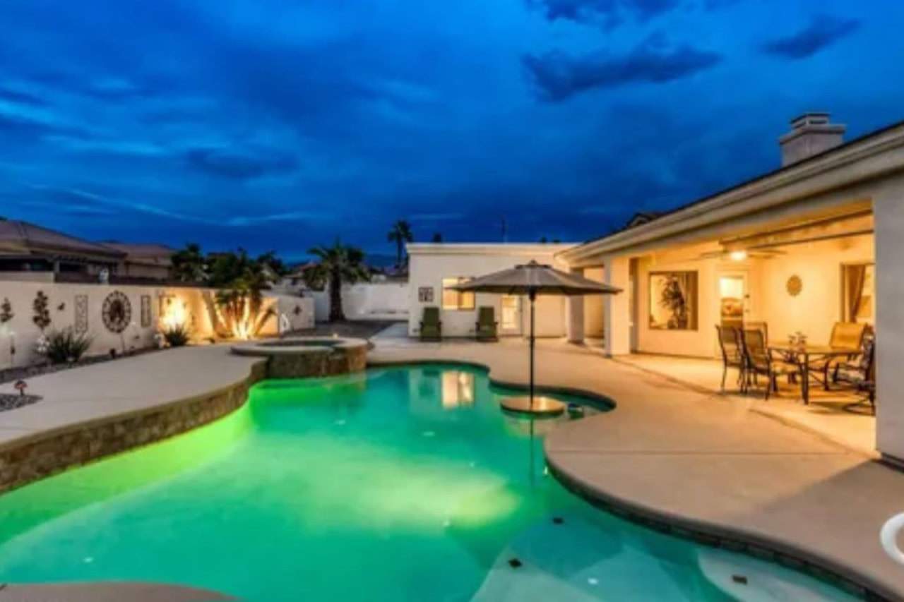 2405 Jamaica Boulevard South – photo 1