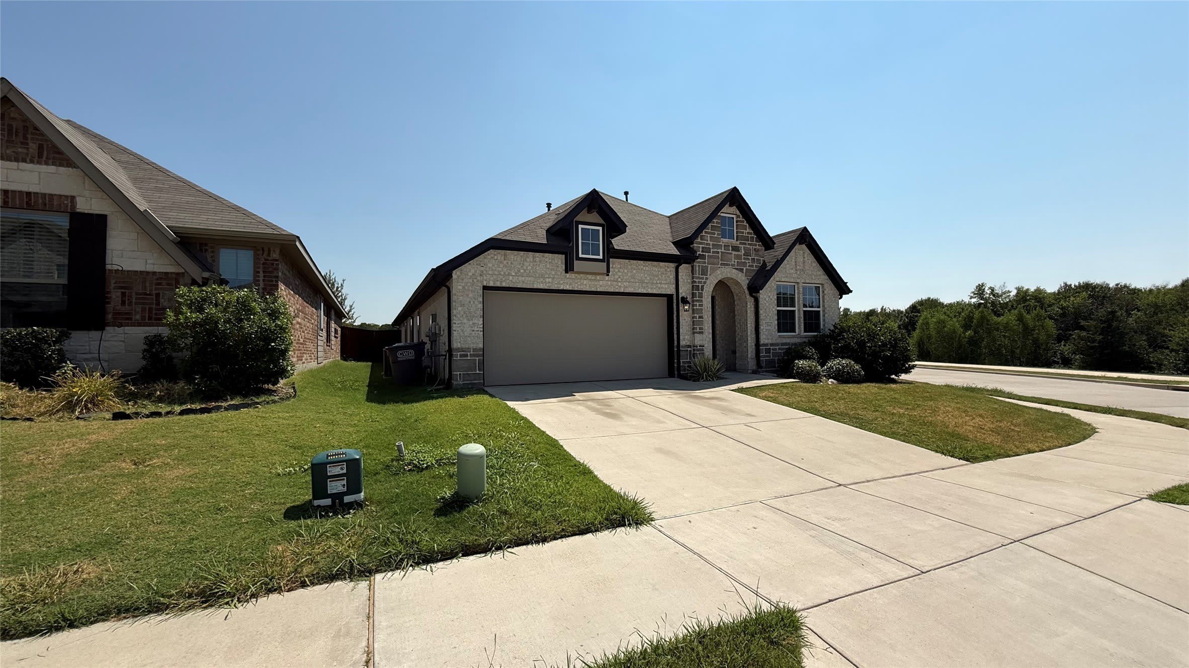 204 Rosewood Drive – photo 2