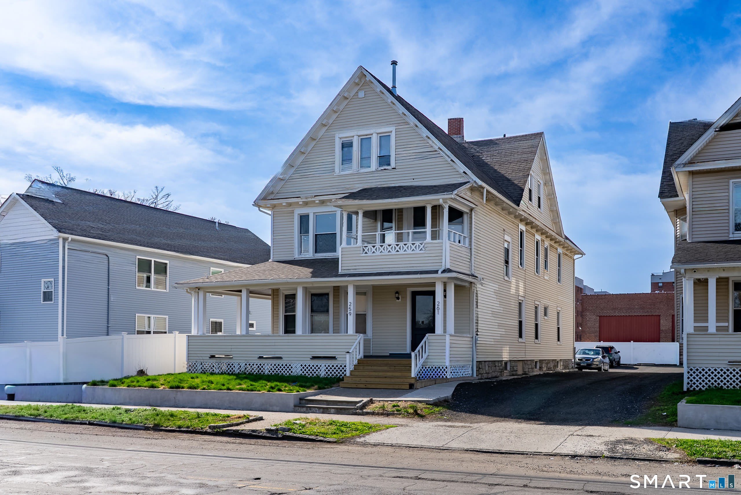 259 Laurel Avenue – photo 2
