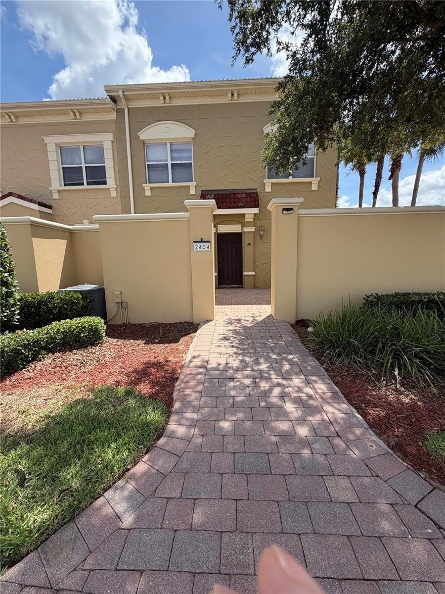 2404 BELLA VISTA Drive – photo 1