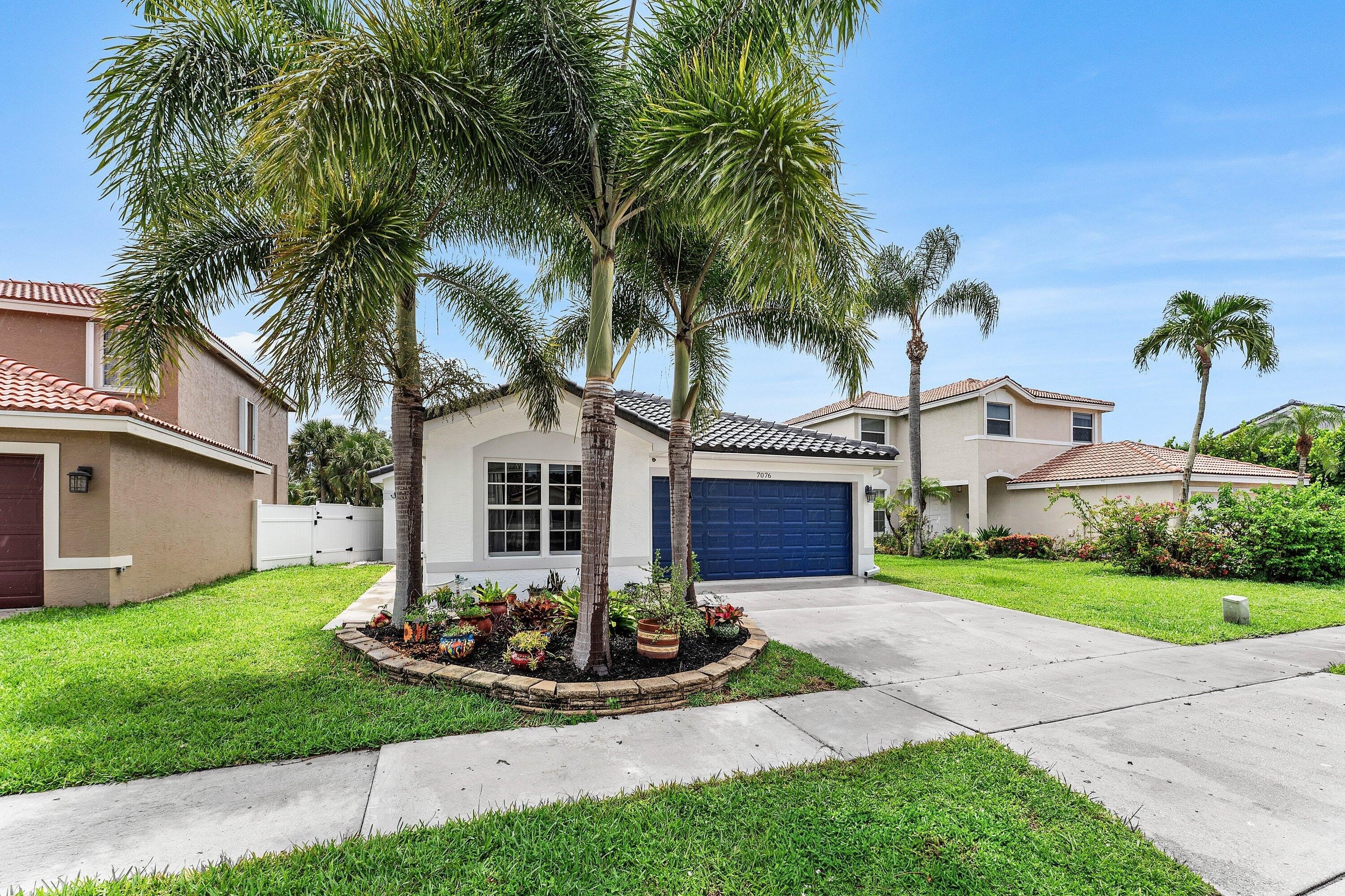 7076 MIDDLEBURY Drive – photo 2