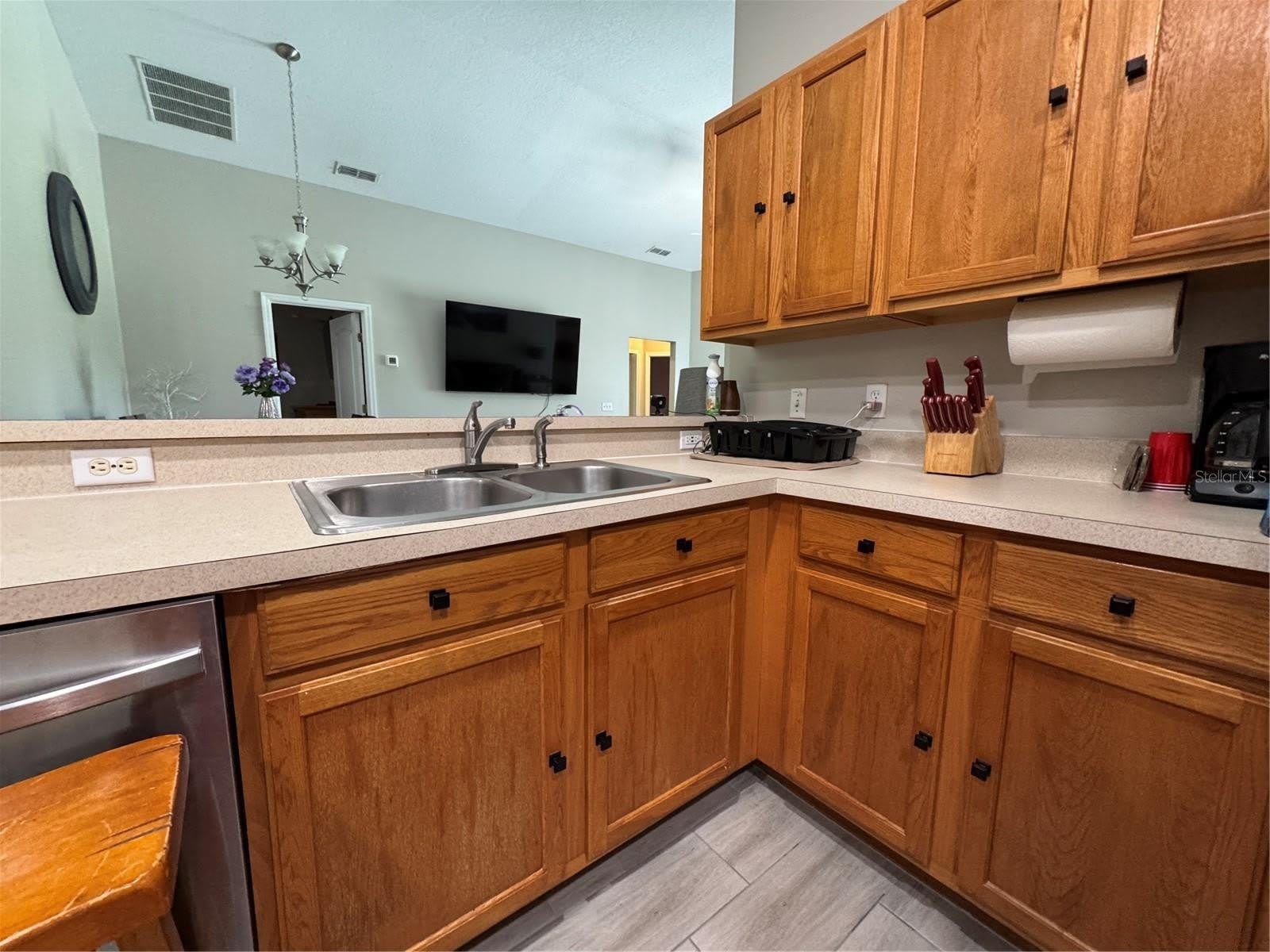 1126 SANDY RIDGE Drive – photo 3