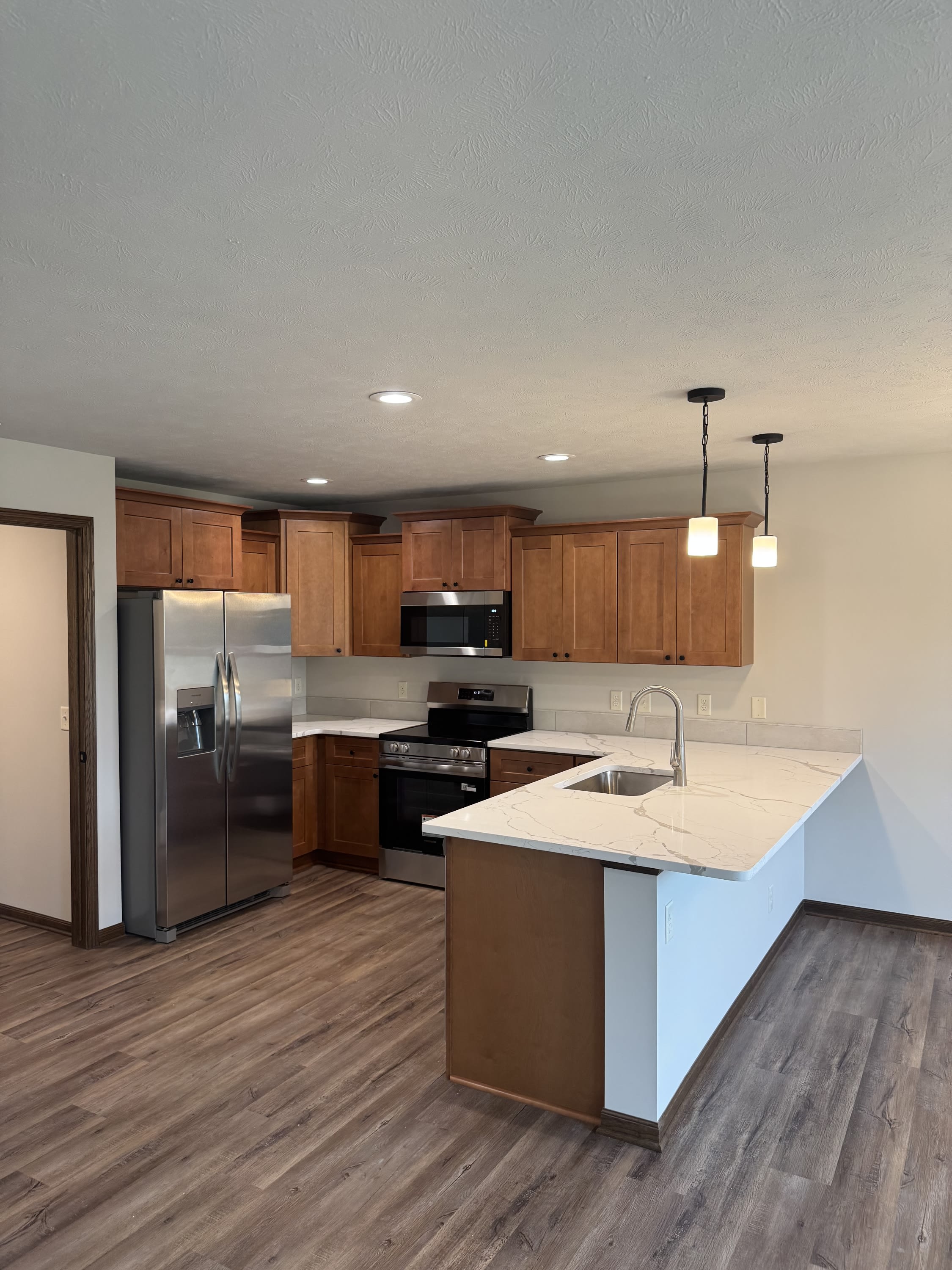 5745 Holstrom Ct – photo 3