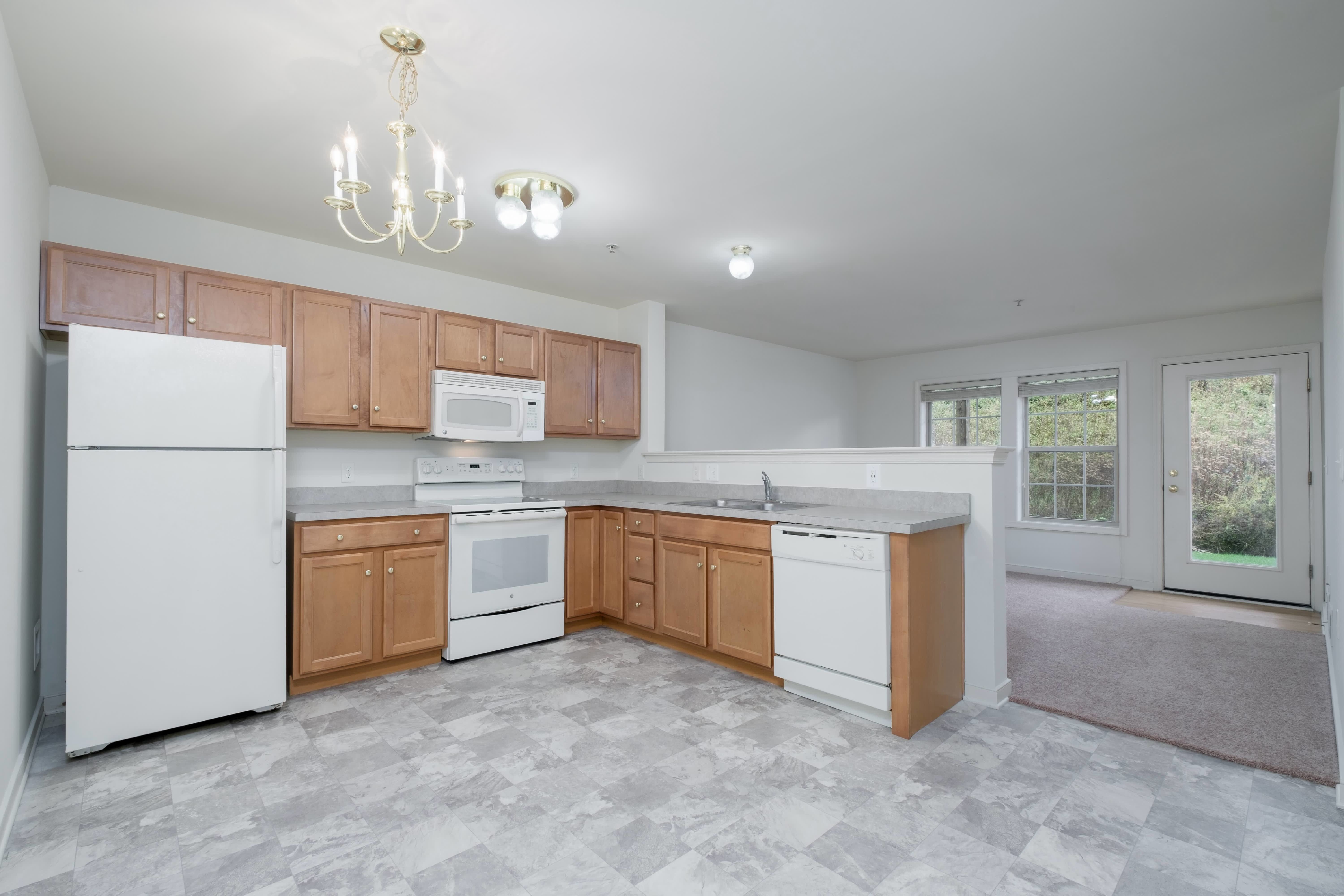 519 Talon Dr – photo 2