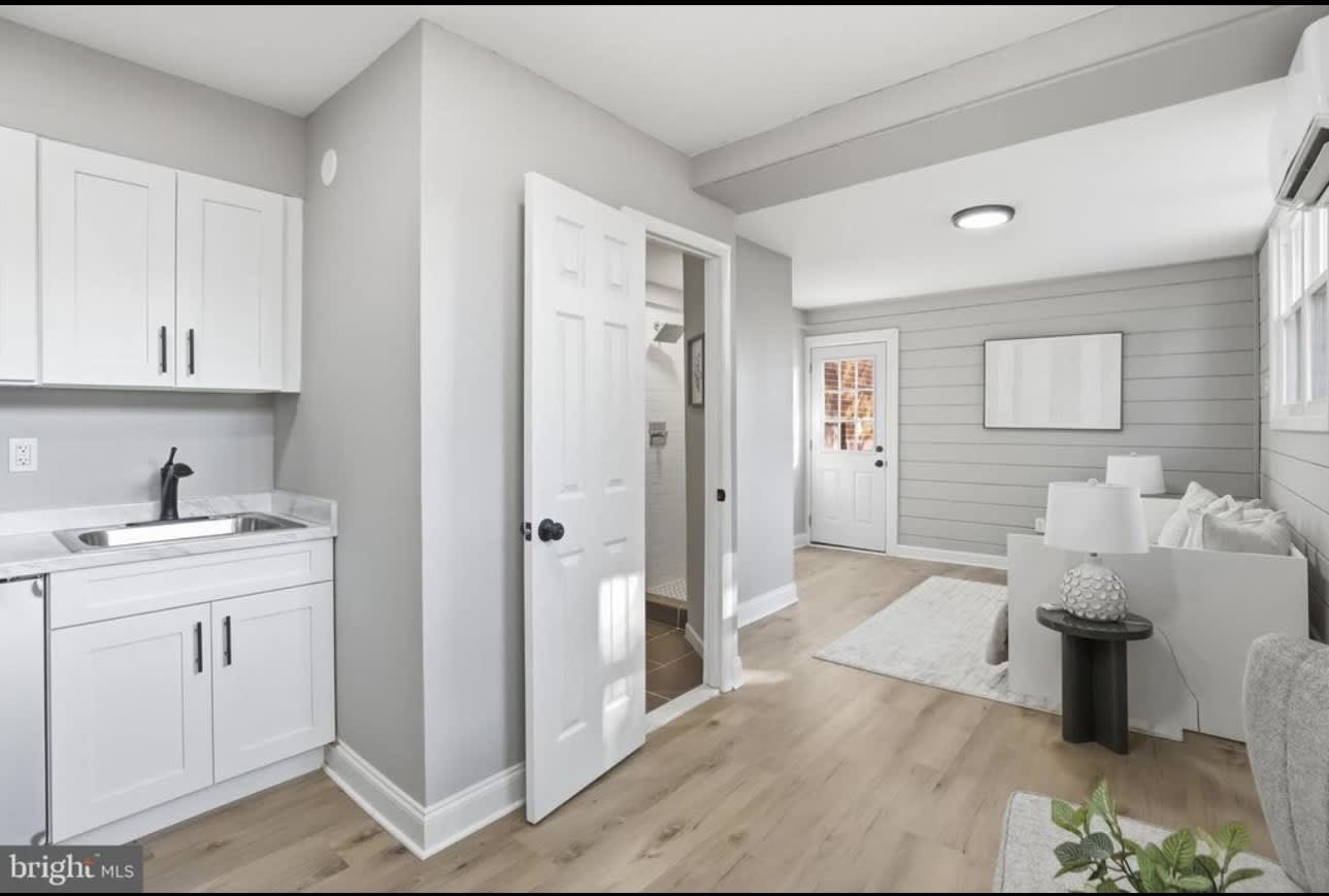 421 Saint Margarets Drive – photo 4