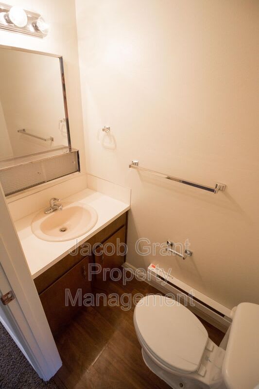 739 Whittier St – photo 4