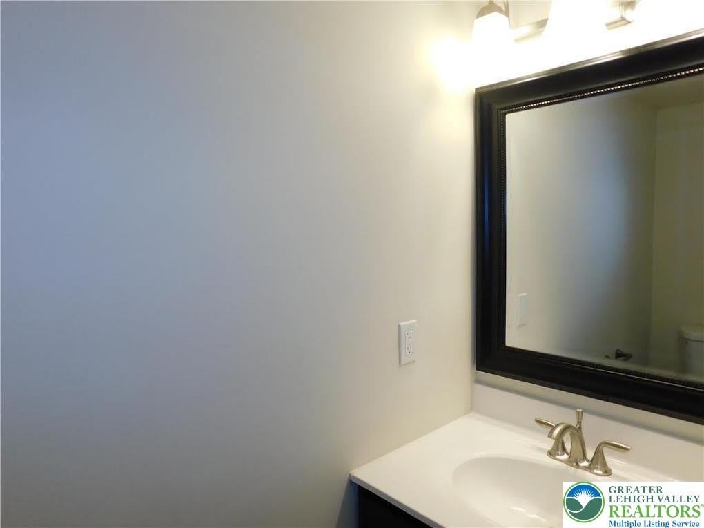 639 Linden Street – photo 5