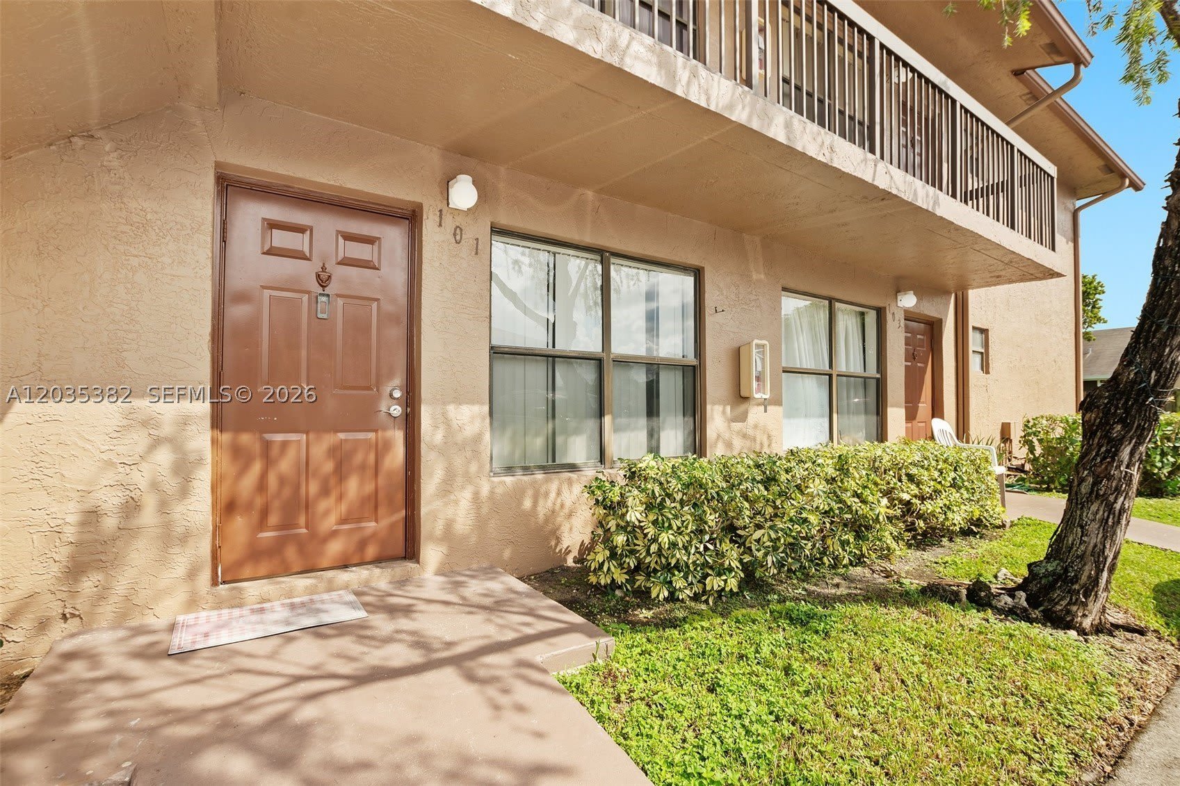 10053 Winding Lake Rd – photo 3