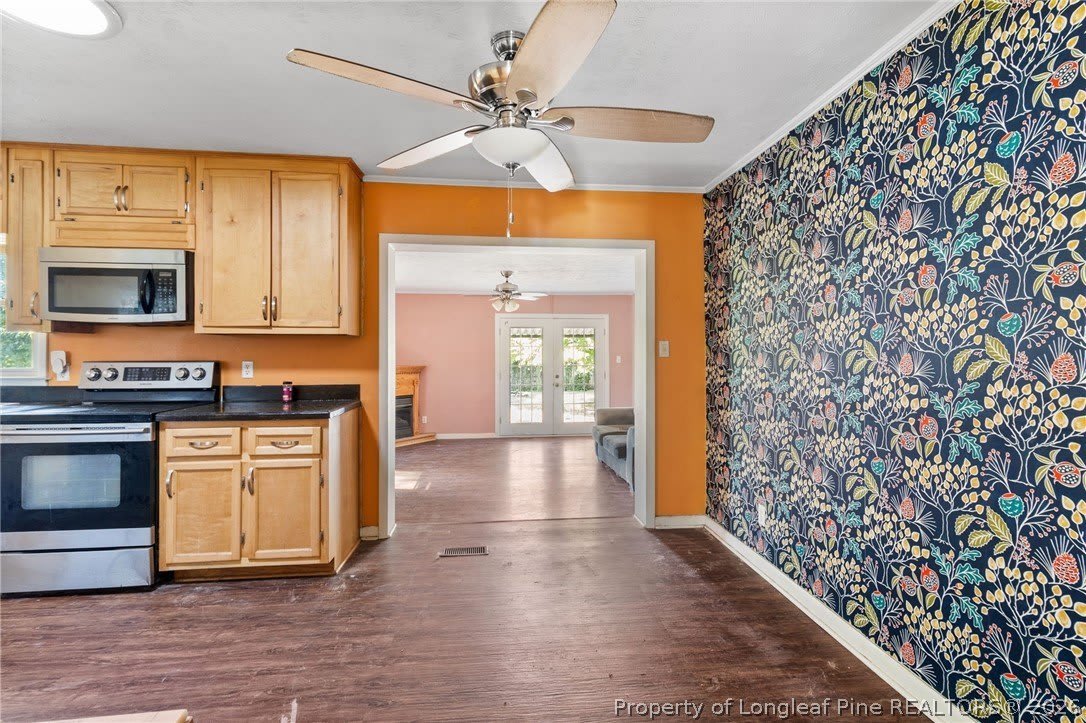 2815 Skycrest Drive – photo 4