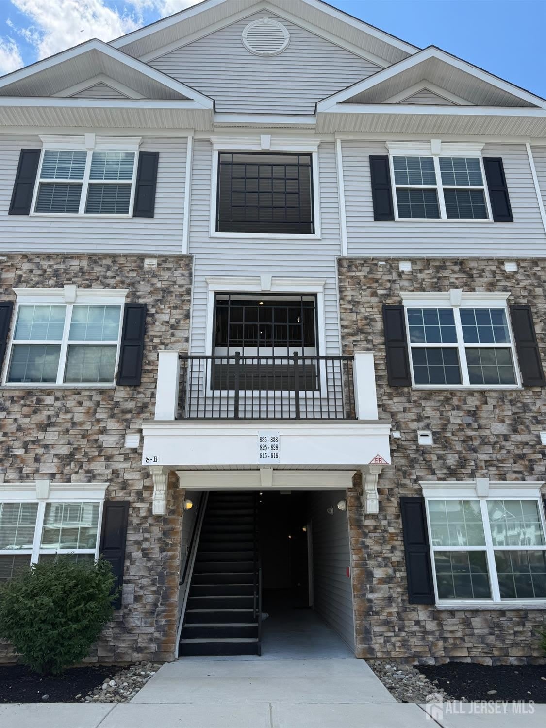 816 Stiller Lane – photo 2