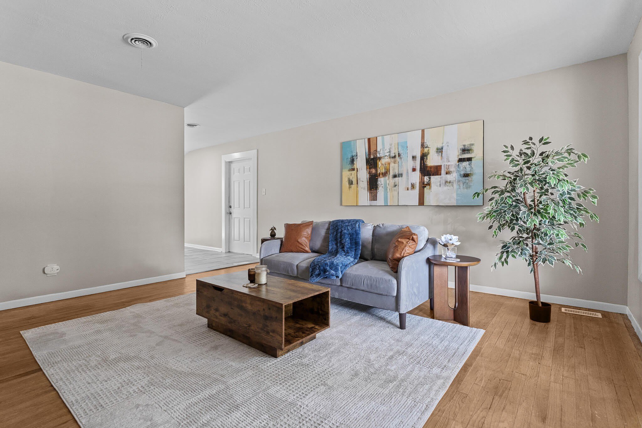1426 Springview Drive – photo 2