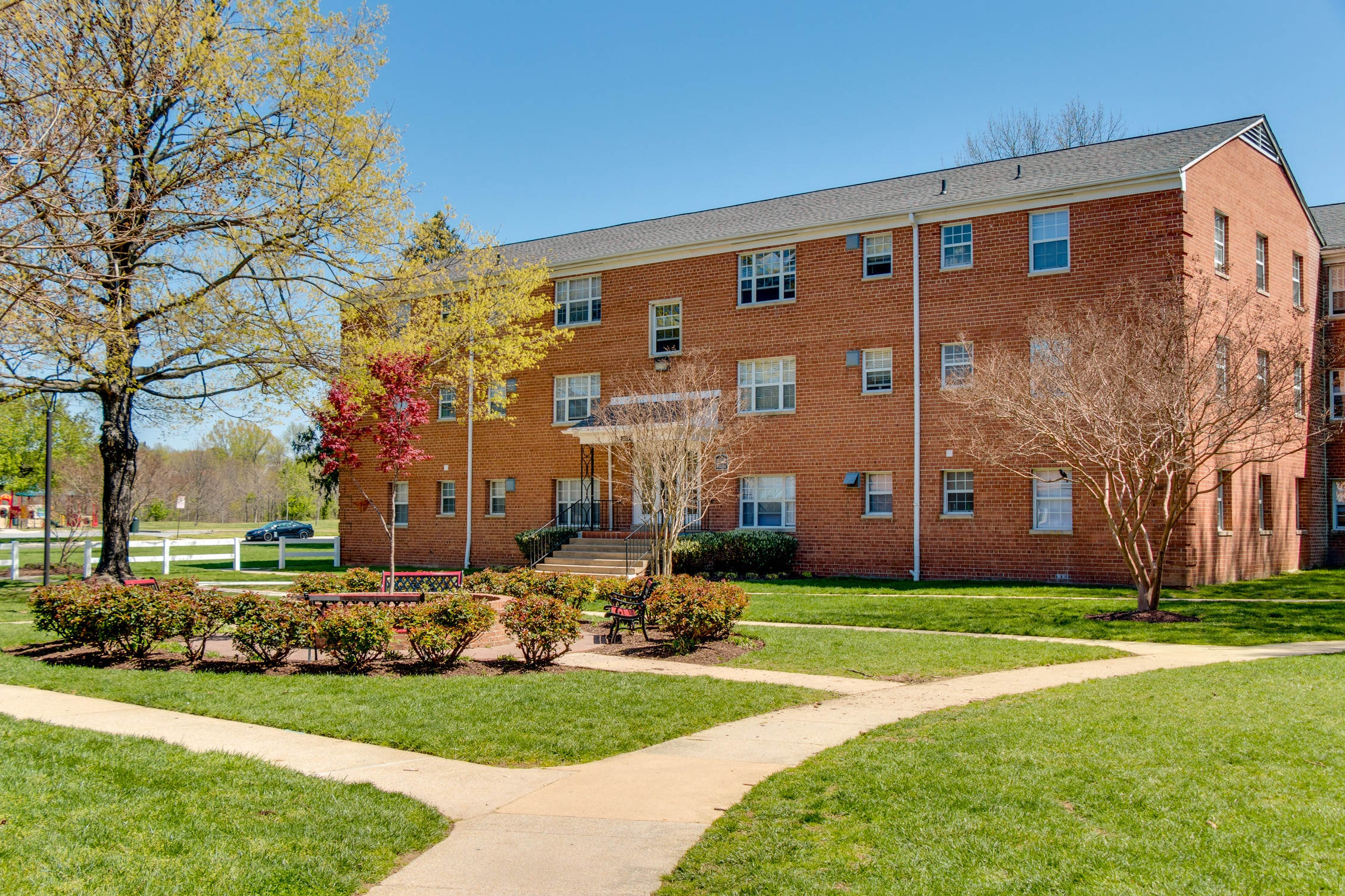 North Pointe Apartment Homes – photo 1
