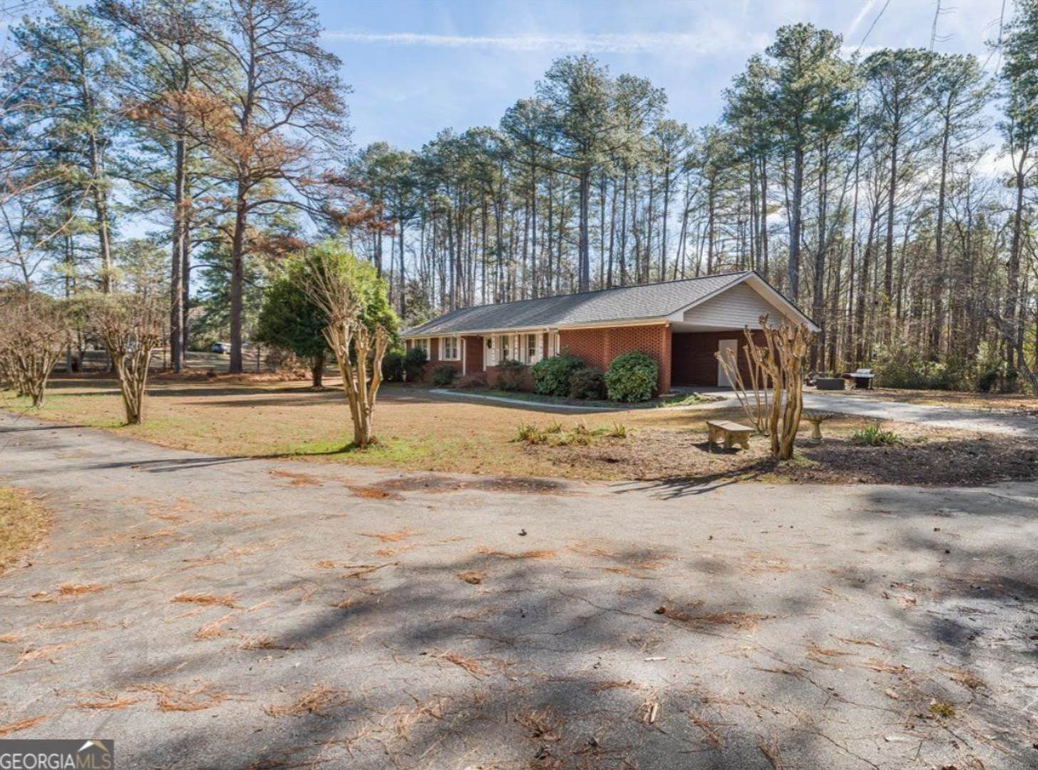 Private Estate Living On 2 7 Wooded Acres In Fayette County – photo 5