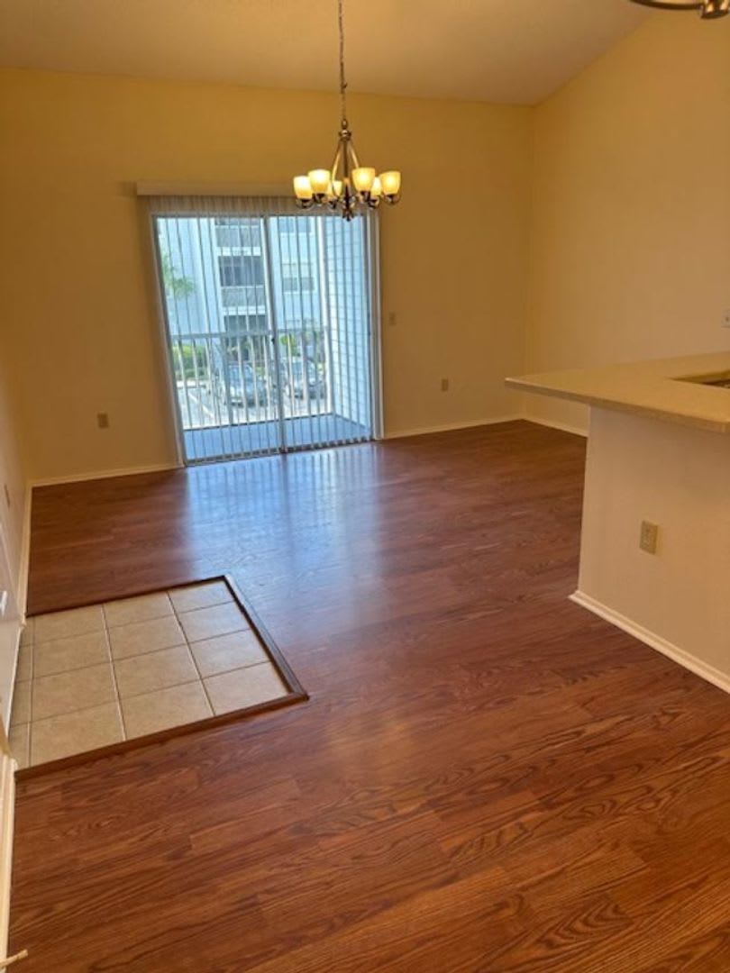 Great Location Super cute 1 Bedroom unit – photo 2