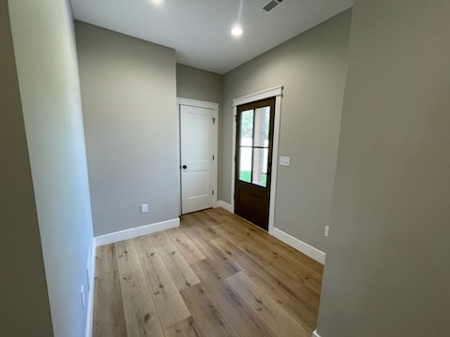 New Construction 3Bd 2Ba Duplex – photo 2