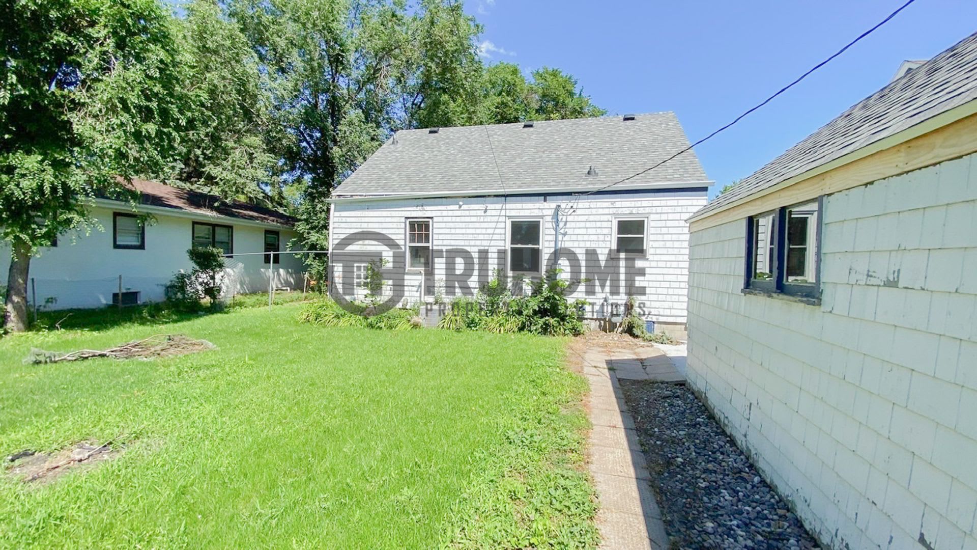 Spacious 5-Bedroom Home – Pet-Friendly and Perfect for Your Family! – photo 4