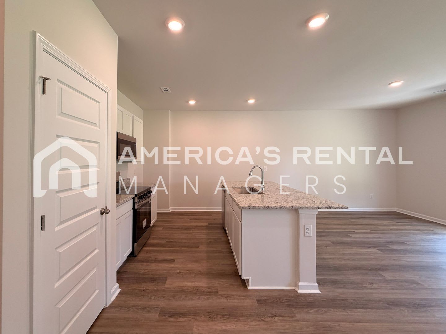 New Construction Home Available NOW! – photo 5