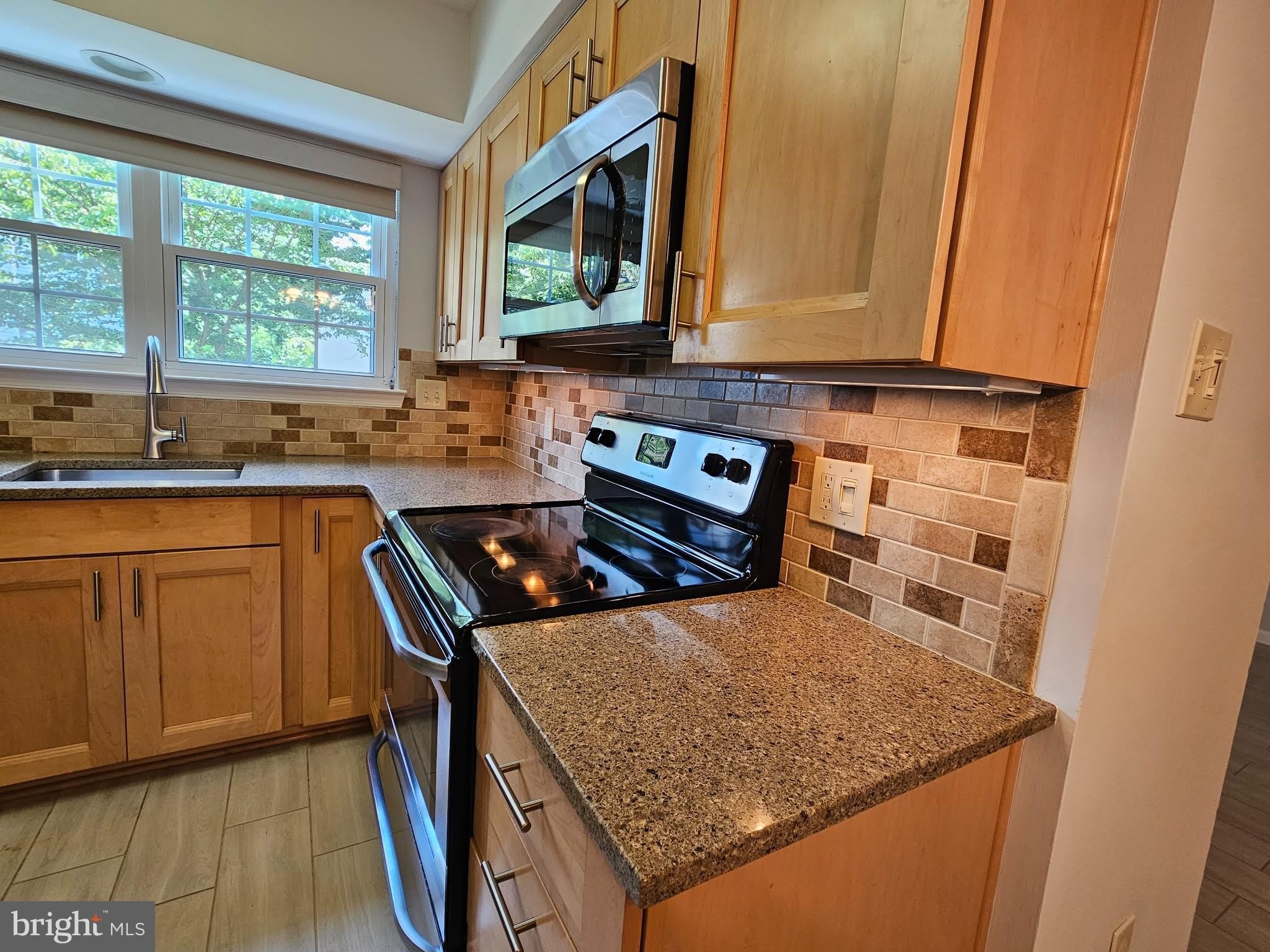 12109 Greenway Court – photo 3