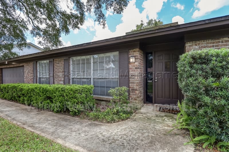 166 Vanderford Road West – photo 4