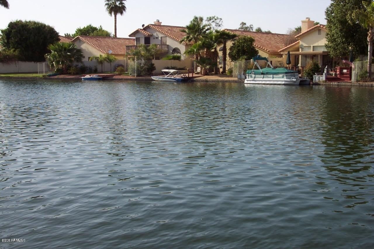 11018 W POINSETTIA Drive – photo 1