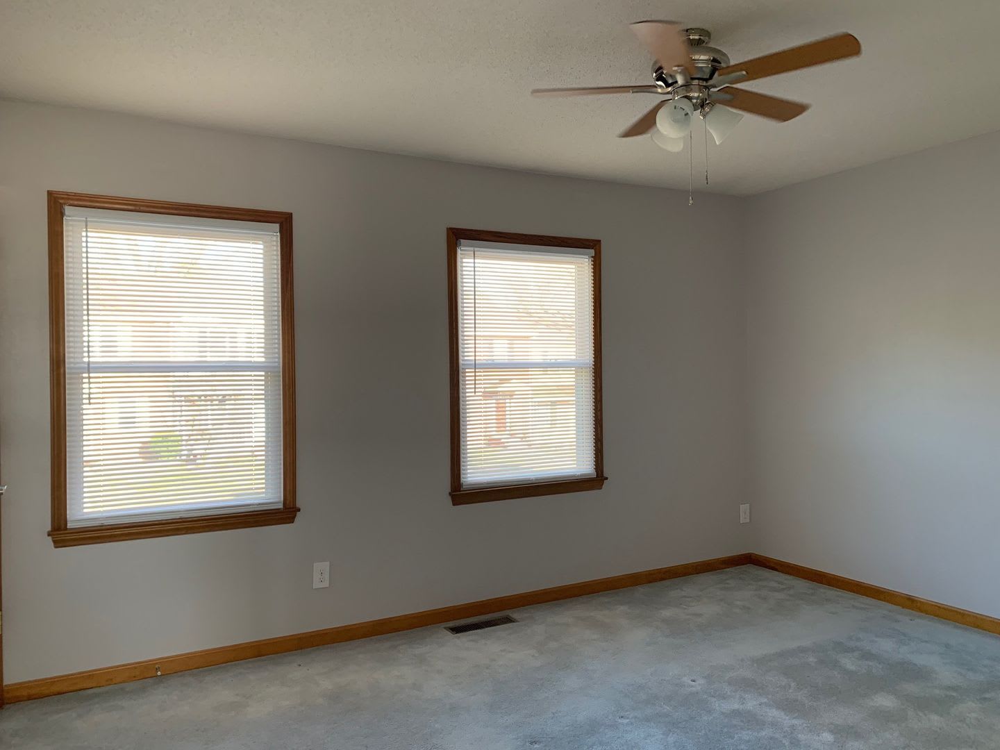 2 Bedroom 1.5 Bath Townhouse – photo 3