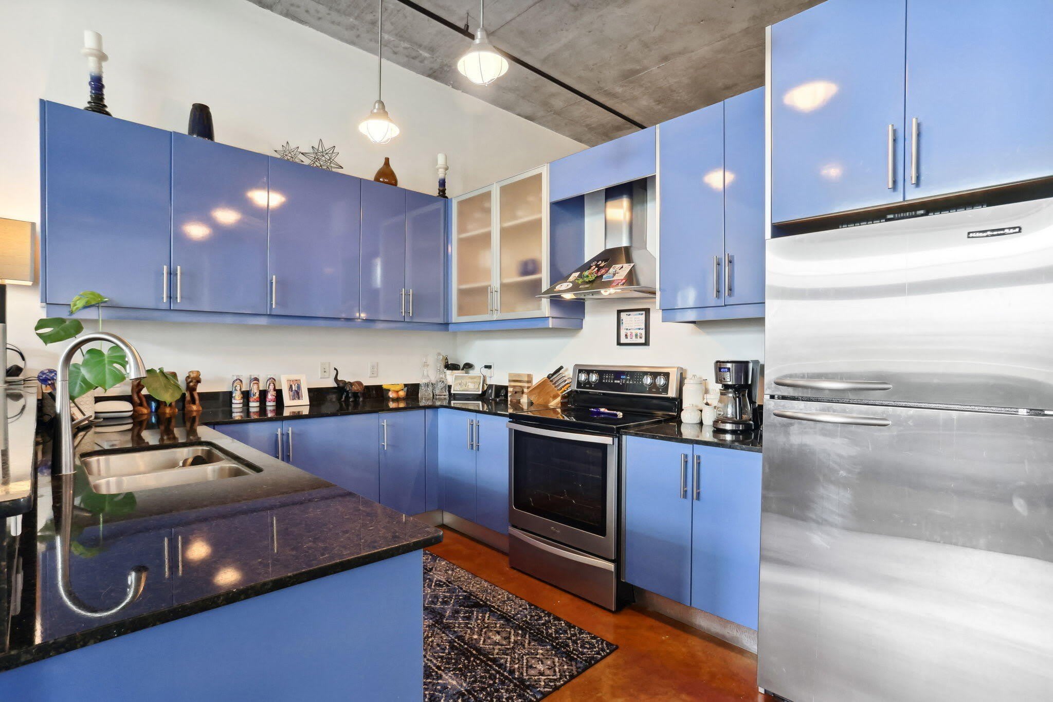 180 Ne 4Th Avenue – photo 3