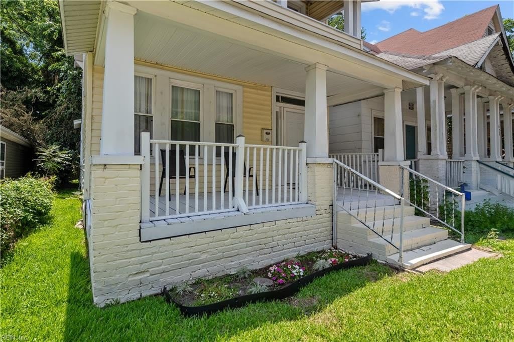 635 W 29th Street – photo 3