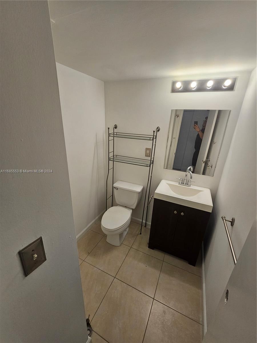 19380 Collins Ave – photo 3
