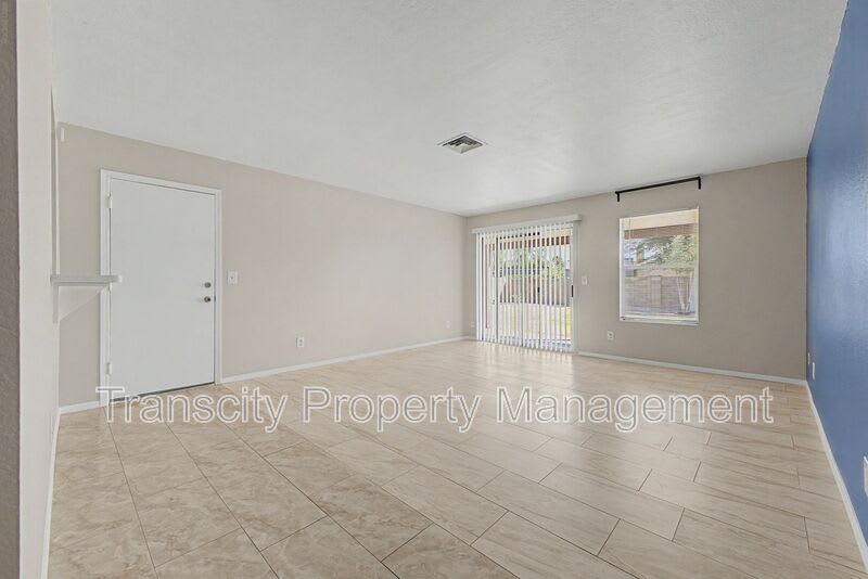6155 W Del Rio St – photo 3