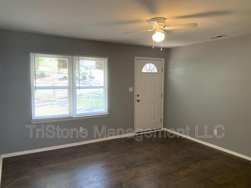 3000 Rodman Street – photo 3